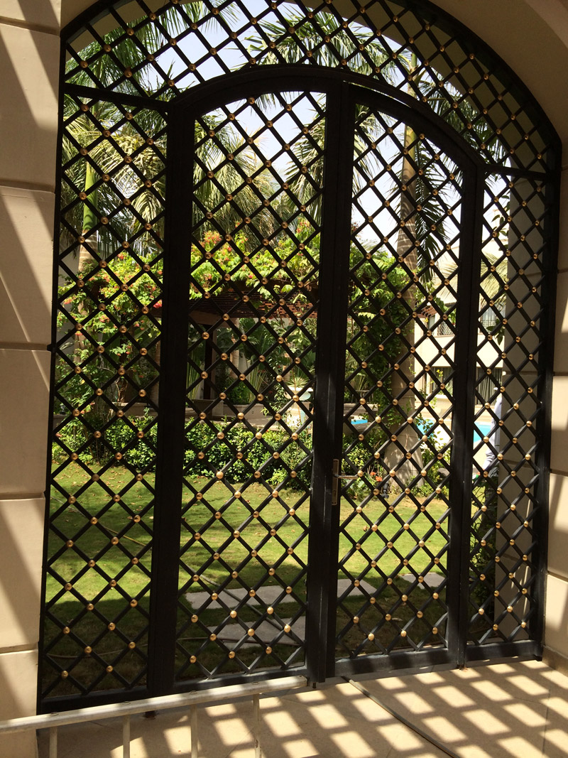 image 1 0f 15